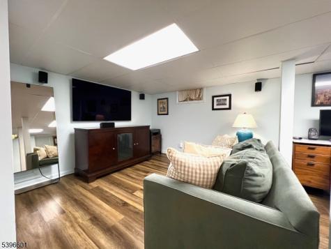 58 Cambridge Road Montclair NJ 07042