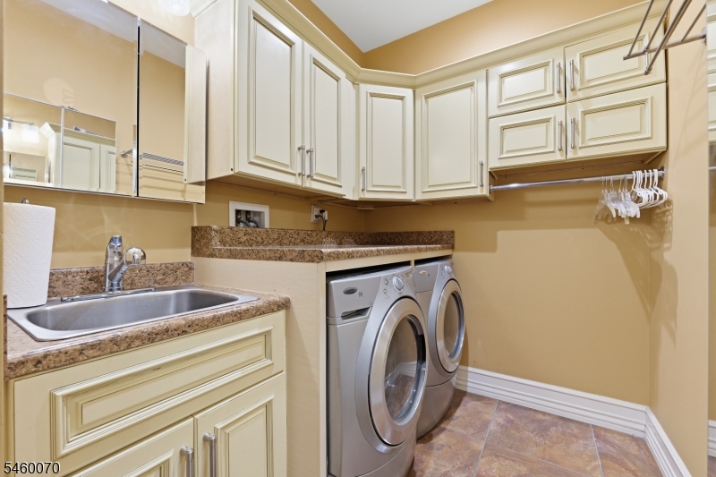 156 Boulevard Kenilworth NJ 07033