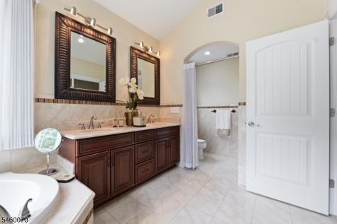 156 Boulevard Kenilworth NJ 07033