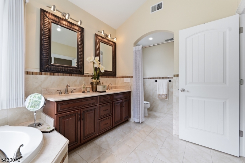 156 Boulevard Kenilworth NJ 07033