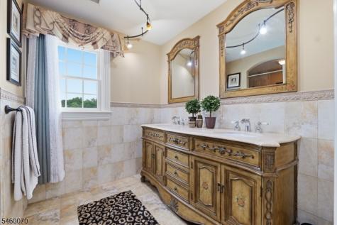 156 Boulevard Kenilworth NJ 07033