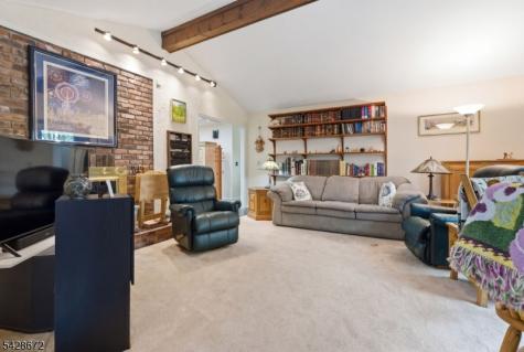 241 Hillside Avenue Roxbury NJ 07836