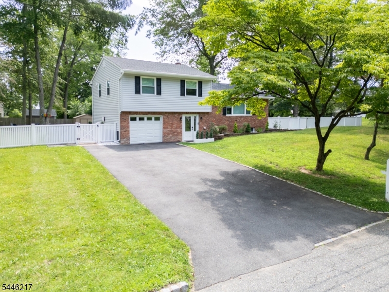 32 Headley Avenue Morris Plains NJ 07950