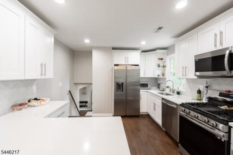 32 Headley Avenue Morris Plains NJ 07950