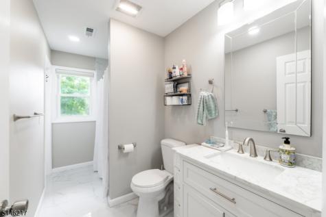 32 Headley Avenue Morris Plains NJ 07950