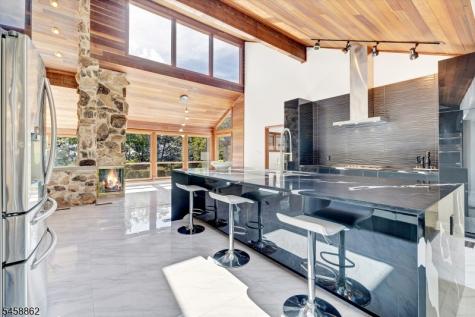 525 Johnston Drive Watchung NJ 07069