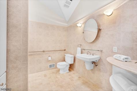 525 Johnston Drive Watchung NJ 07069