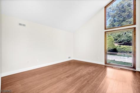 525 Johnston Drive Watchung NJ 07069