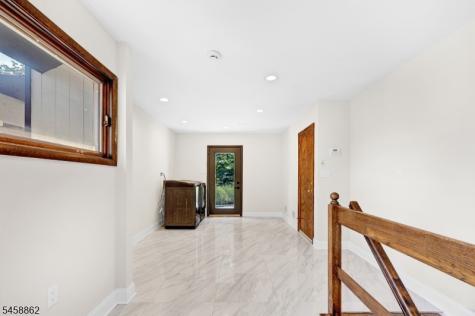 525 Johnston Drive Watchung NJ 07069