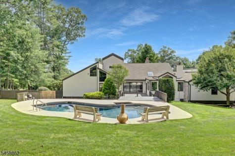 525 Johnston Drive Watchung NJ 07069