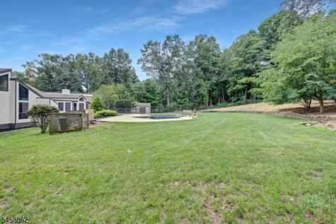 525 Johnston Drive Watchung NJ 07069