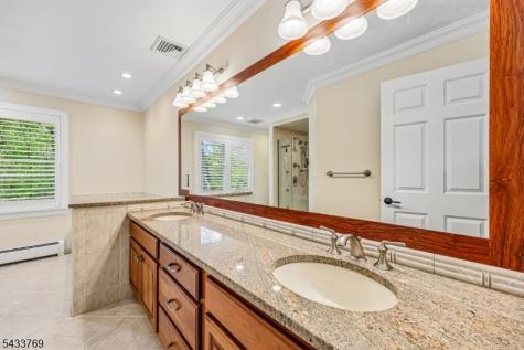 129 Woodland Avenue Ramsey NJ 07446