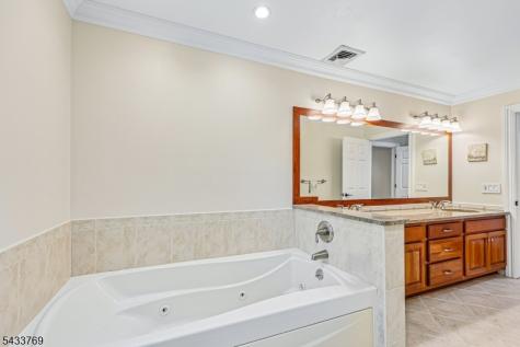 129 Woodland Avenue Ramsey NJ 07446