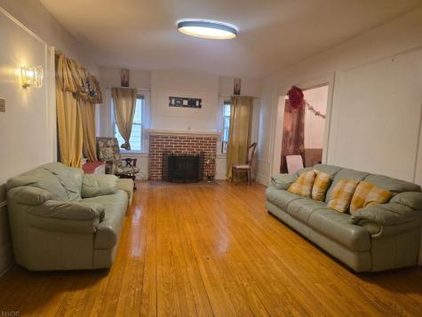 5 Roosevelt Avenue East Orange NJ 07017