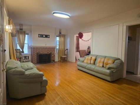 5 Roosevelt Avenue East Orange NJ 07017
