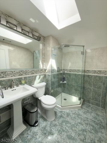 28 Noel Drive North Arlington NJ 07031