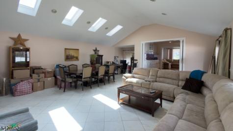 28 Noel Drive North Arlington NJ 07031