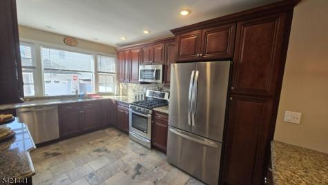 206 E Clay Avenue Roselle Park NJ 07204
