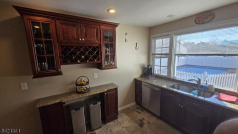 206 E Clay Avenue Roselle Park NJ 07204