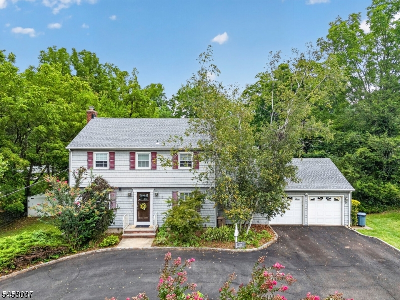 162 W Hobart Gap Road Livingston NJ 07039