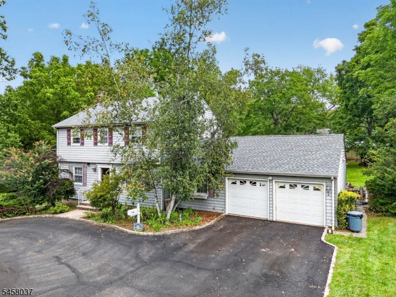 162 W Hobart Gap Road Livingston NJ 07039