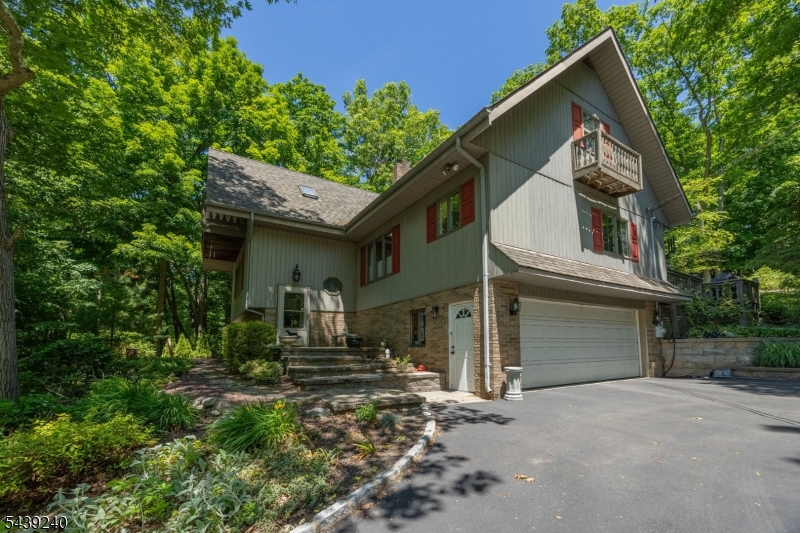 1150 Lakeside Drive E Vernon NJ 07422