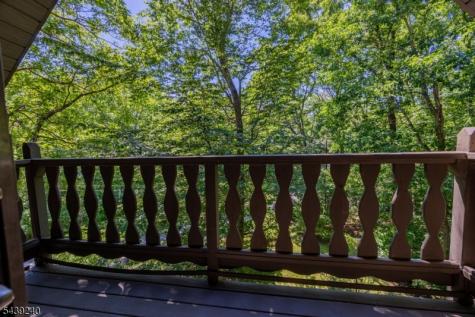 1150 Lakeside Drive E Vernon NJ 07422