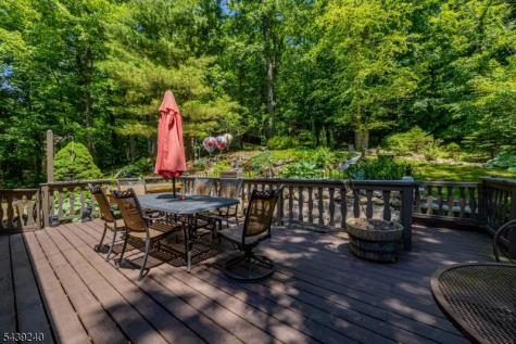 1150 Lakeside Drive E Vernon NJ 07422