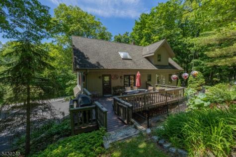 1150 Lakeside Drive E Vernon NJ 07422