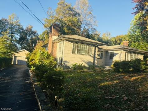 367 Summit Road Mountainside NJ 07092