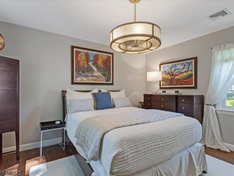 48 Lakeview Drive Morris Plains NJ 07950