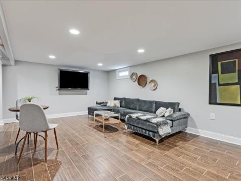 48 Lakeview Drive Morris Plains NJ 07950