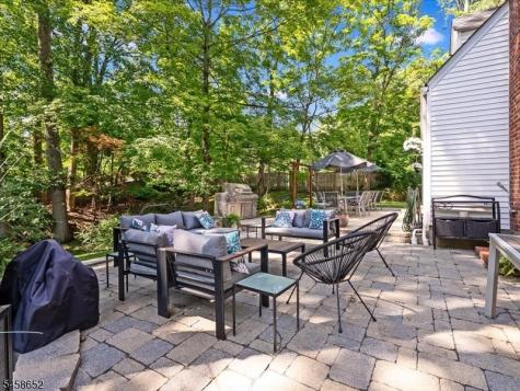 48 Lakeview Drive Morris Plains NJ 07950