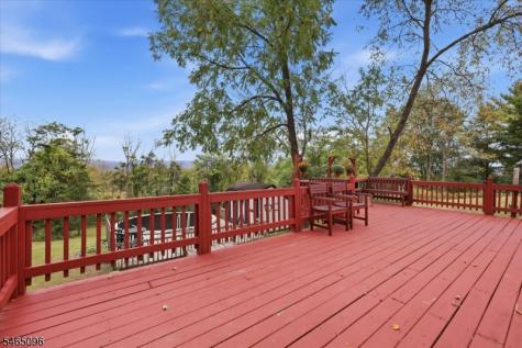68 Silver Lake Road Frelinghuysen NJ 07825