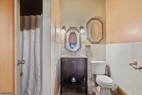 68 Silver Lake Road Frelinghuysen NJ 07825