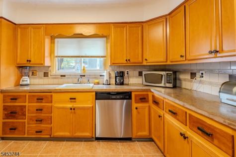 45 Morse Avenue East Orange NJ 07017