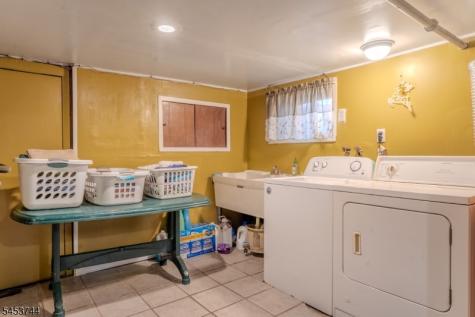 45 Morse Avenue East Orange NJ 07017
