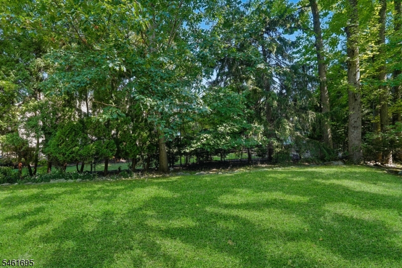 302 Woods End Road Westfield NJ 07090