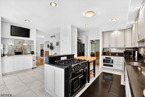 905 Kip Lane Branchburg NJ 08853