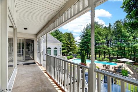 905 Kip Lane Branchburg NJ 08853