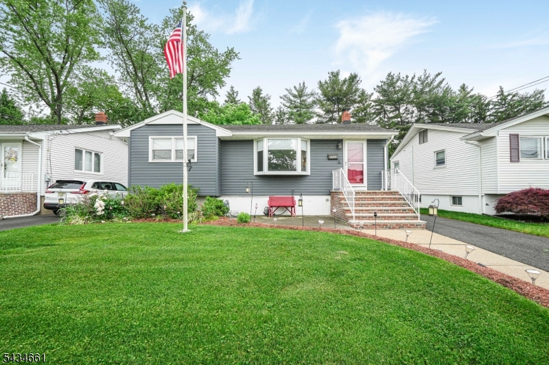 202 Colonial Avenue Saddle Brook NJ 07663