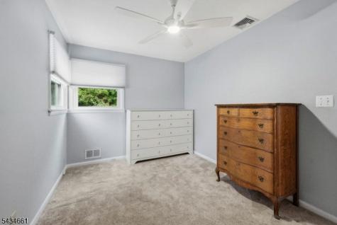 202 Colonial Avenue Saddle Brook NJ 07663