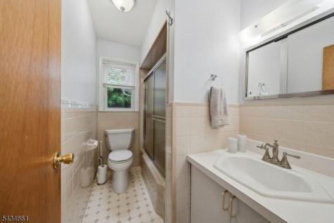 202 Colonial Avenue Saddle Brook NJ 07663
