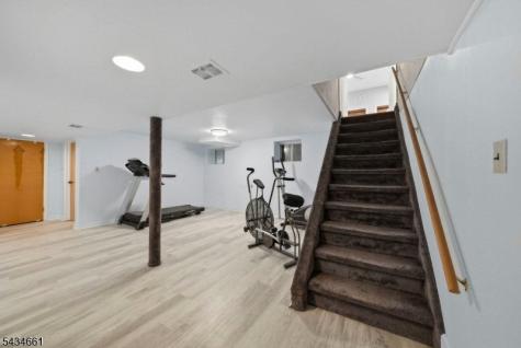 202 Colonial Avenue Saddle Brook NJ 07663