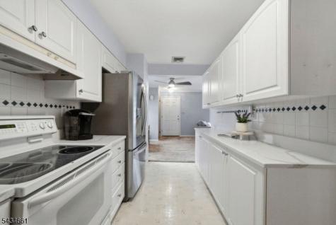 202 Colonial Avenue Saddle Brook NJ 07663