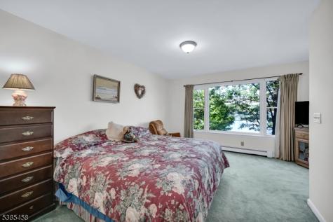 2006 Lakeside Drive Vernon NJ 07422