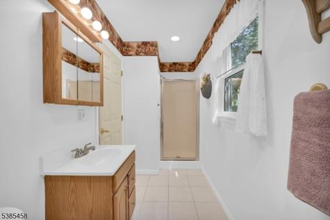2006 Lakeside Drive Vernon NJ 07422