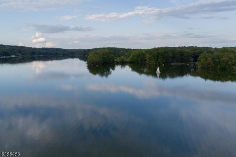 2006 Lakeside Drive Vernon NJ 07422