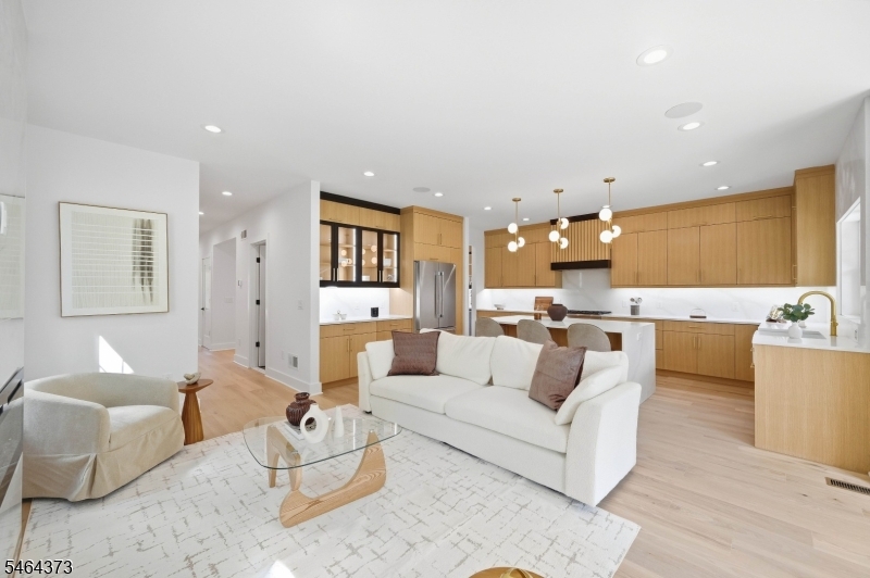 445 Birch Place Westfield NJ 07090