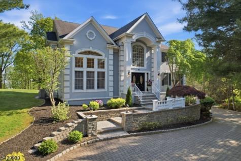 33 Scheurman Terrace Green Brook NJ 07059